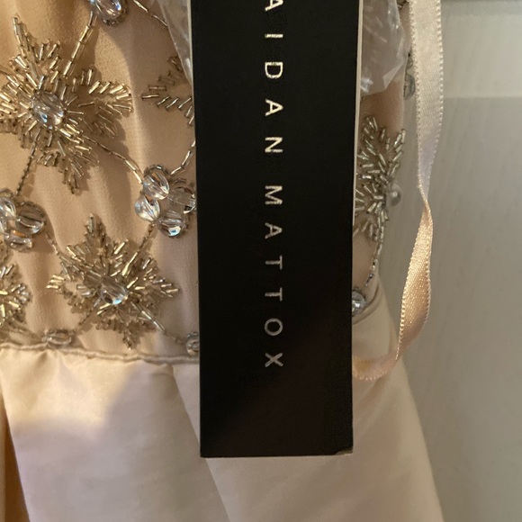 Aidan mattox gown - Picture 4 of 5